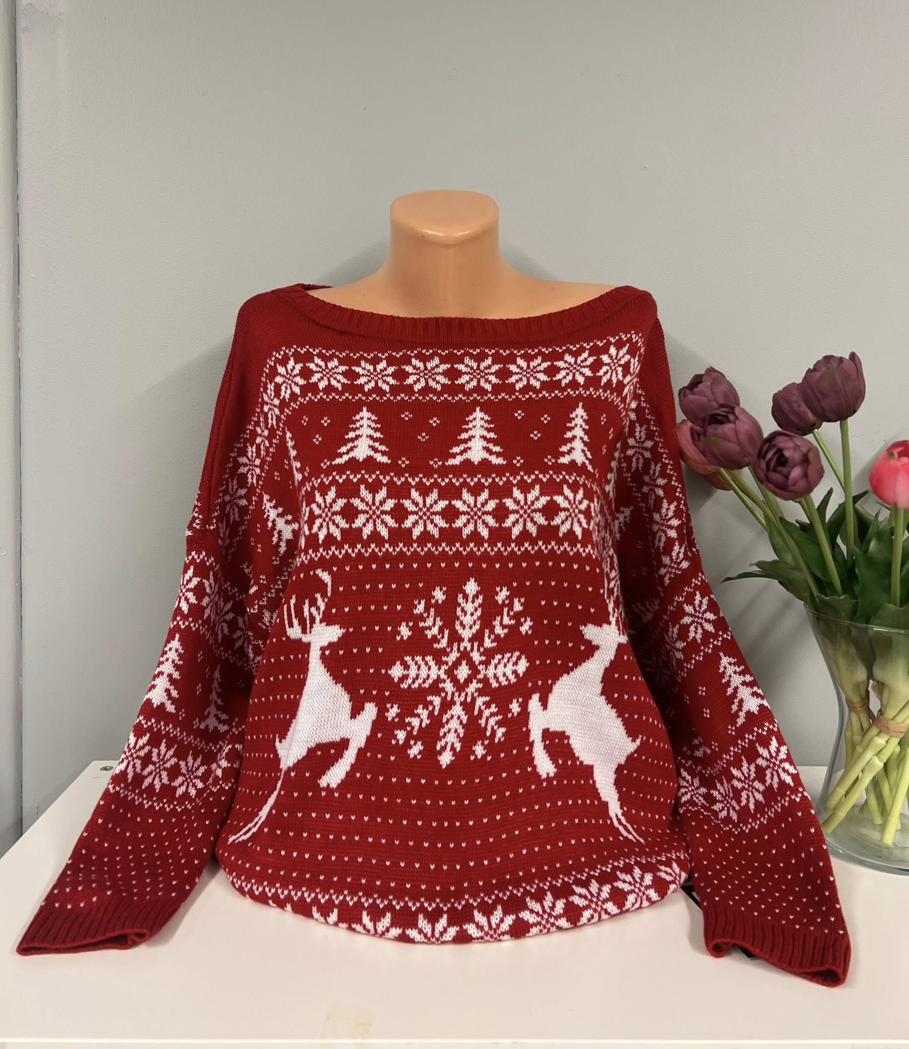 Raudonas Kalėdinis megztinis krūtinei iki 124cm