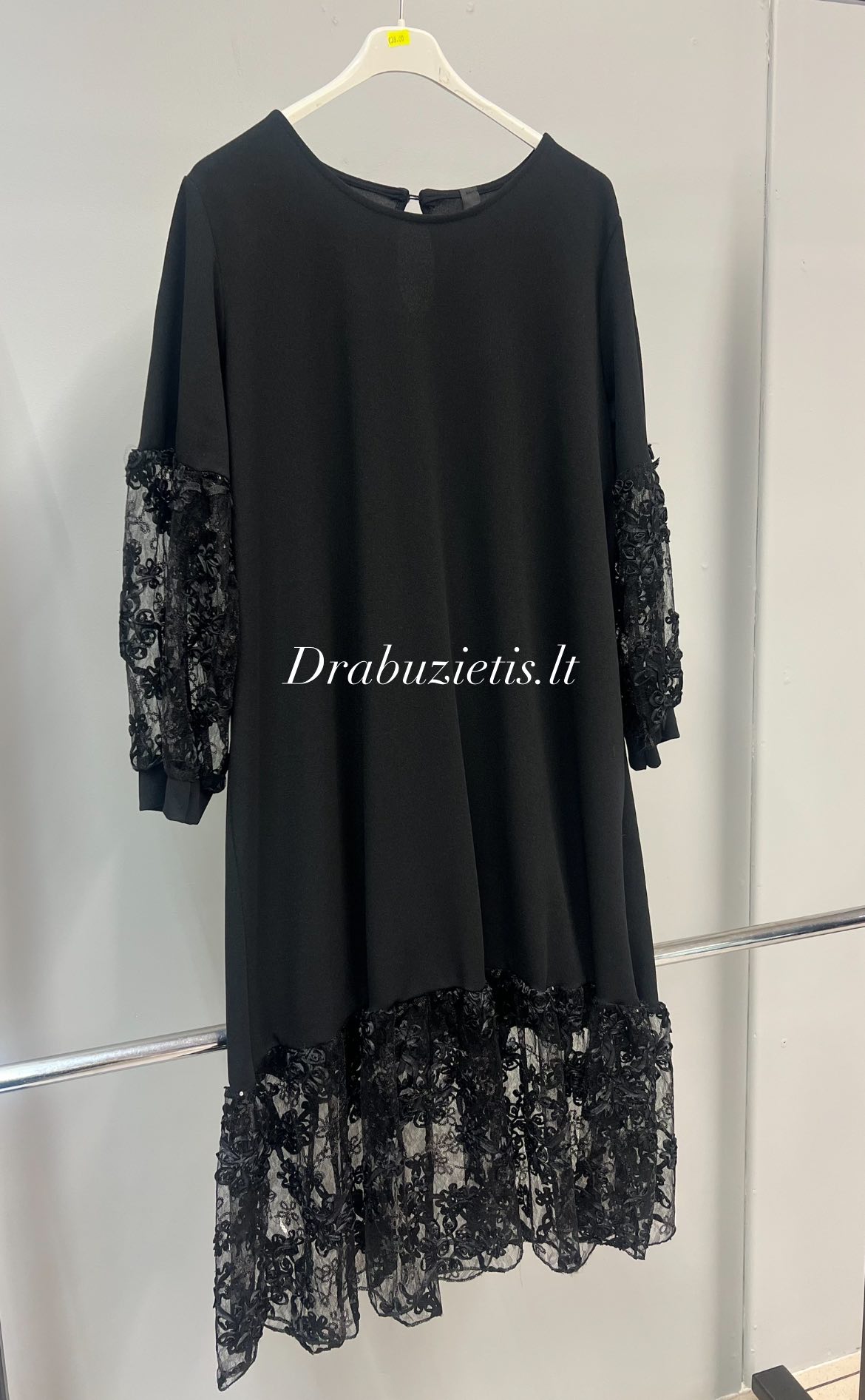 Juoda suknelė krūtinei iki 108cm