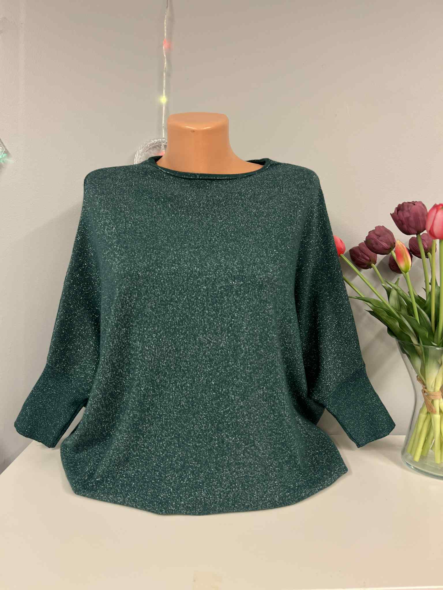 Tamsiai žalia blizgi palaidinė krūtinei iki 130cm