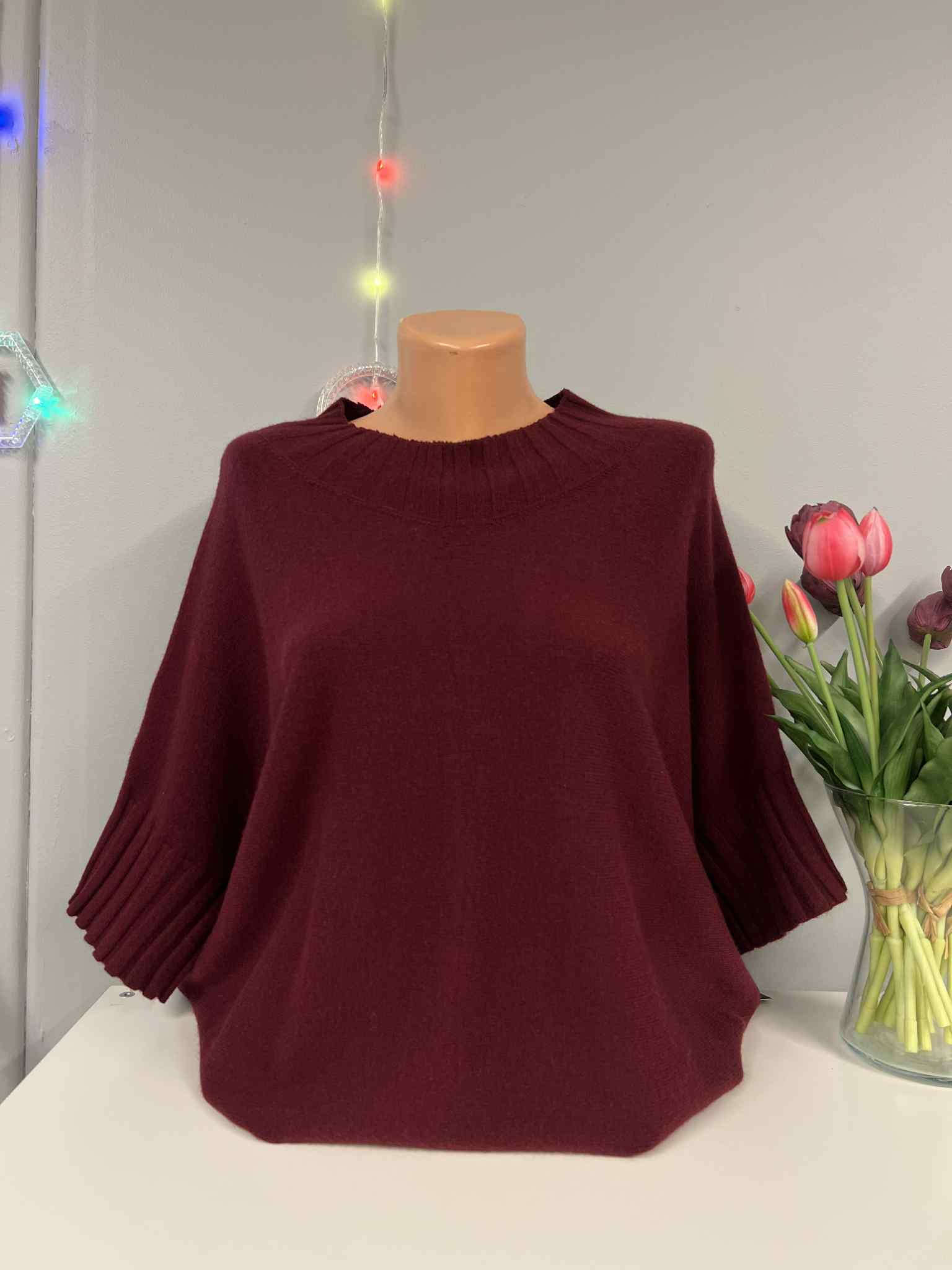 Bordo spalvos XL megztinis krūtinei iki 140cm