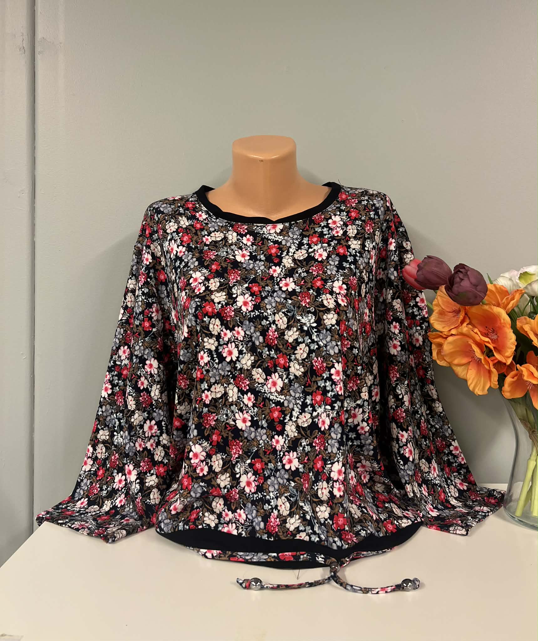 Gėlėta palaidinė 54, 56, 60 d.