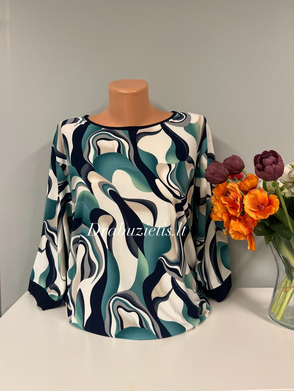 Marga palaidinė 54,56,58,60 d.