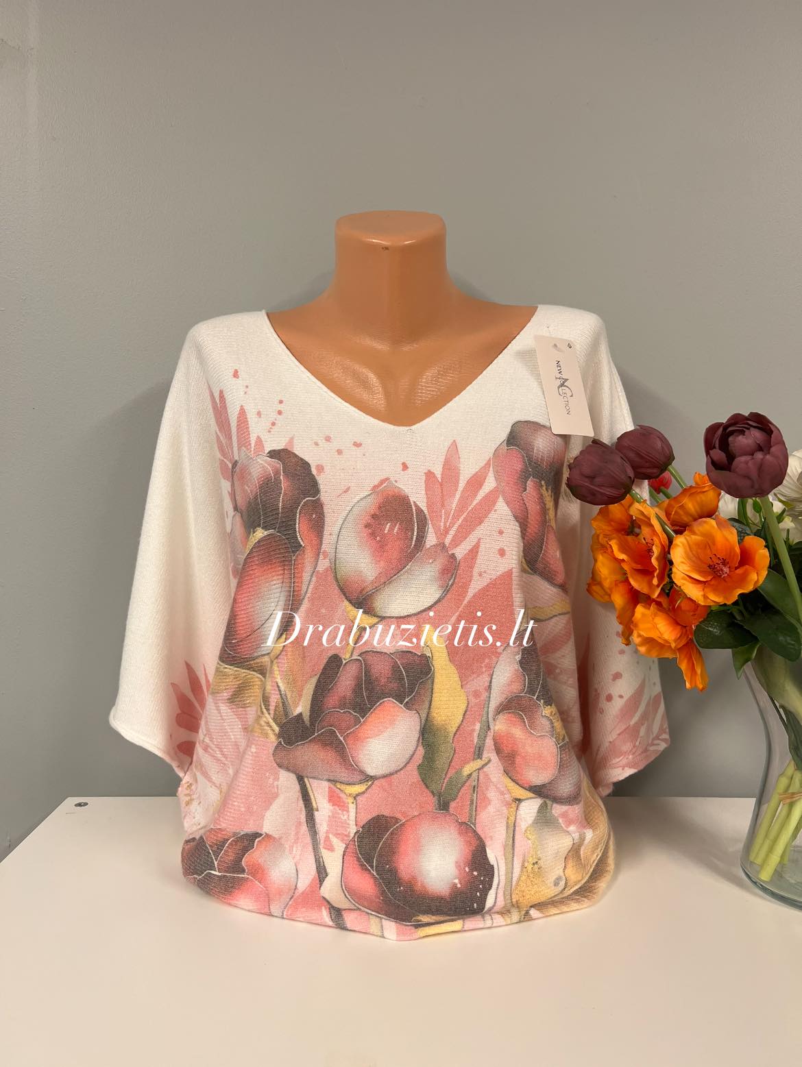 Rausva gėlėta palaidinė krūtinei iki 120cm