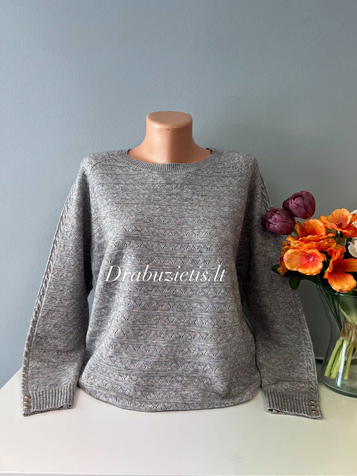 Pilkas megztinis 2/3XL krūtinei iki 132cm